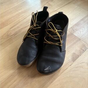 Men’s Vivobarefoot leather shoes